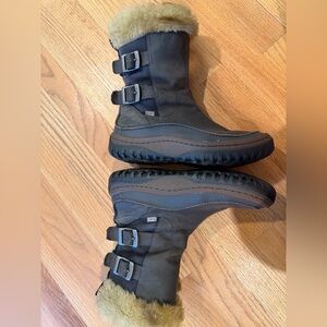 Merrell Wild Dove Women Chocolate Brown Faux Fur-Trimmed Winter Waterproof Boots